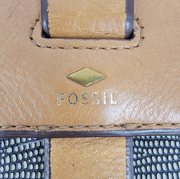 Fossil Kinley Crossbody Neutral Leather Purse - Picture 11 of 16